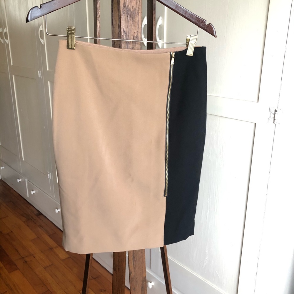 Ann Taylor Petite Camel and Black Pencil Skirt 2P